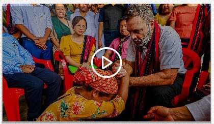 Video thumbnail: Rahul Gandhi consoling survivors of the Manipur violence
