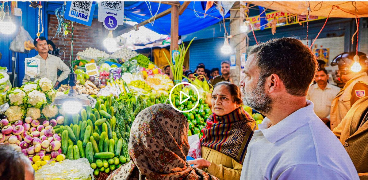 Video: Rahul Gandhi talking to shoppers and vendors at a sabzi mandi in Delhi